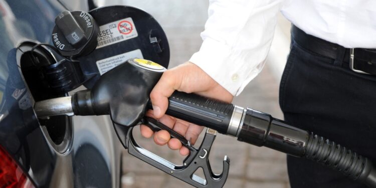 Oostenrijk verlaagt benzinebelasting vanwege oorlog in Iran