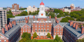 Regering-Trump klaagt Harvard aan voor discriminatie van Joodse studenten