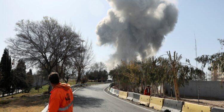 Aanslagen op Iraanse raketdepots en regimehoofdkwartieren