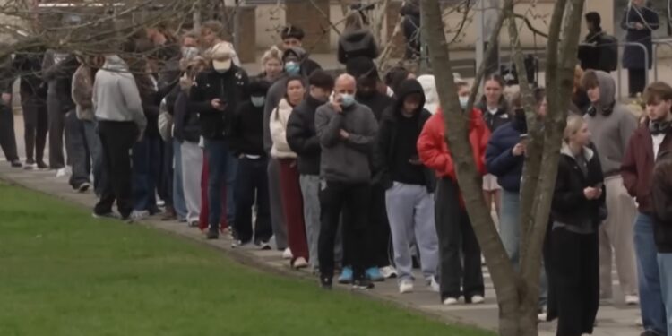 Meningitisepidemie in Groot-Brittannië: doden, tientallen gevallen en massale antibiotica-toediening