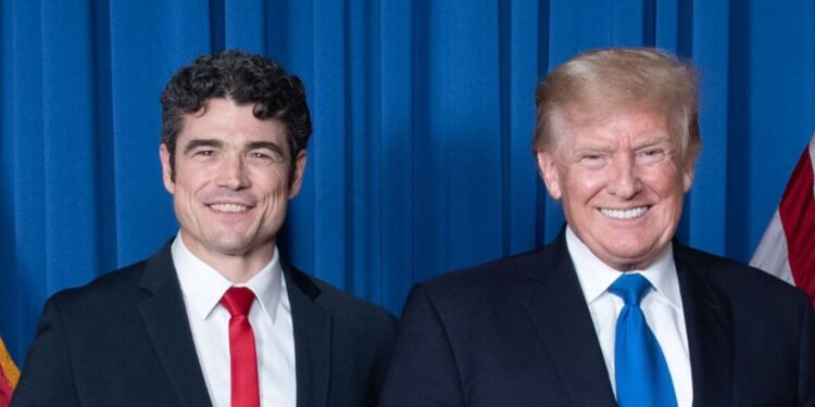 Vertrouwde onthullingen: Kent’s gesprek met Vance voor aftreden