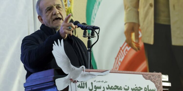 Iran zal niet buigen voor pestkop Macron.