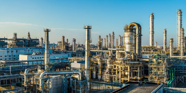 Frankrijk vraagt raffinaderijen om tijdelijk productie te verhogen