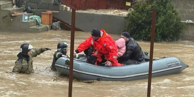 Evacuatie na ernstige overstromingen in Russische Noord-Kaukasus