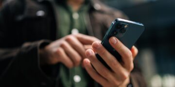 Apple waarschuwt voor iPhone spyware en adviseert iOS-update