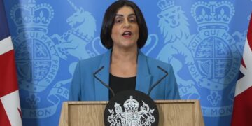 Labour worstelt met migratiebeleid terwijl nieuwe regels worden aangescherpt.