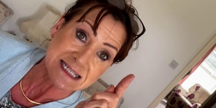 Spreker Hoyle eist gerechtigheid voor bedrogen gepensioneerde Joan Green