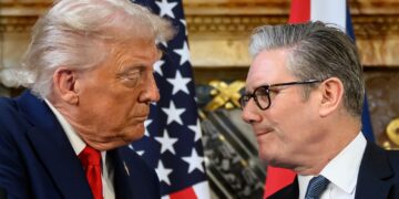 Trump valt Starmer aan over Iran-oorlog: PM houdt vol.