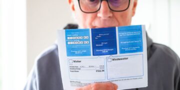 Waterbedrijven schakelen deurwaarders in voor 6000+ schuldenaren per jaar.