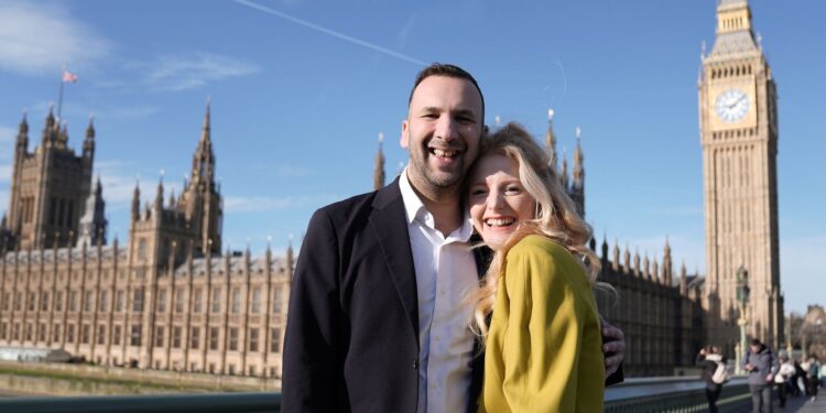 Groenen verslaan Labour in sensationele peiling.