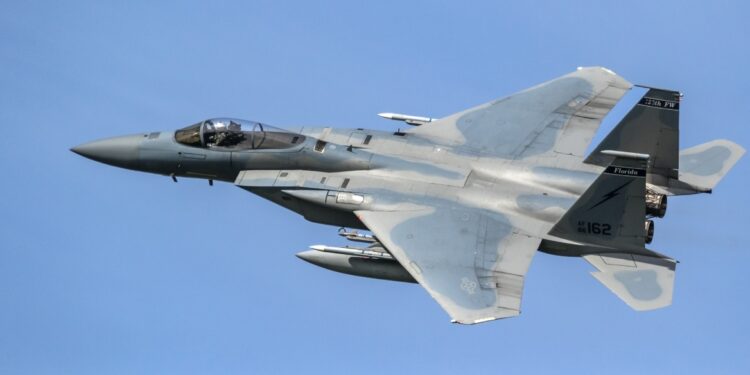 Italië weigert Amerikaans militair vliegtuig landing op Siciliaanse basis