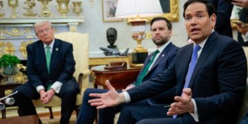 Het gevecht om Trumps opvolging: Vance vs. Rubio