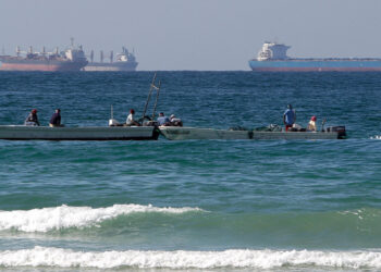 Bijdrage aan veilige doorgang Straat van Hormuz door zes landen