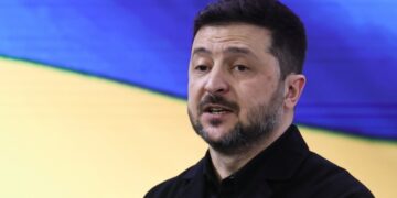 Commissie veroordeelt dreigementen Zelenski aan Orban omtrent steunpakket Oekraïne