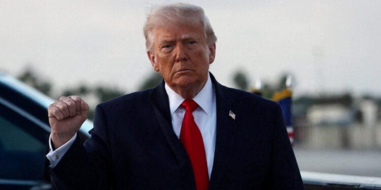 Trump kondigt staakt-het-vuren aan na gesprek met Libanese president Aoun