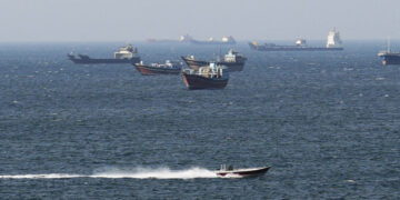 Plan IMO voor verwijderen gestrande schepen Straat van Hormuz