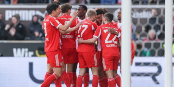 Bayern München scoort vijf keer en vestigt record, Udinese verslaat AC Milan 3-0, Barcelona op koers voor titel, bekijk goals in Europese competities