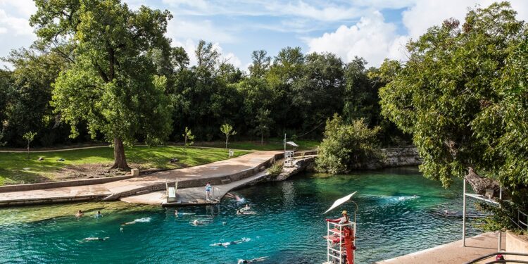 Ontdek Texas: avontuur buiten de sportarena in Austin en Fredericksburg