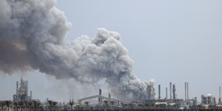 Problemen met energie- en waterinfrastructuur in Koeweit en Abu Dhabi