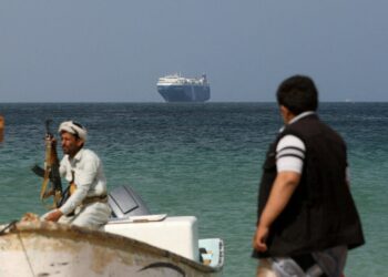 Boot met schutters benadert schip in Jemen