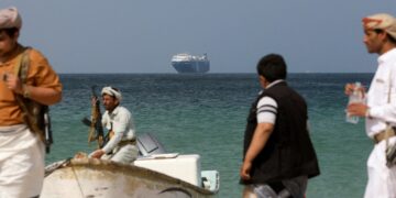 Boot met schutters benadert schip in Jemen