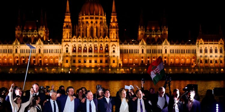 De-urbanisatiebeleid van Magyar in Hongarije: eerste stappen