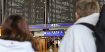 Vertragingen op Europese luchthavens door nieuw entry-exit-systeem voor niet-EU-passagiers