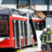 Dodelijk ongeval: trolley crasht tegen supermarkt in Salzburg, één dode en zeven gewonden