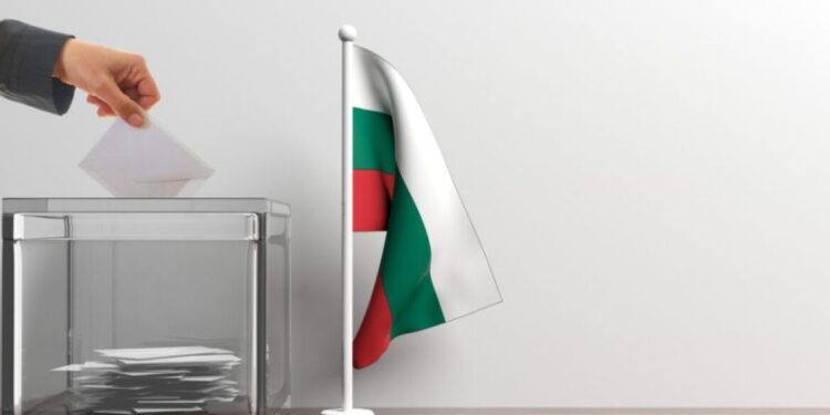 Stembussen geopend in Bulgarije, oud-president Rumen Radev favoriet