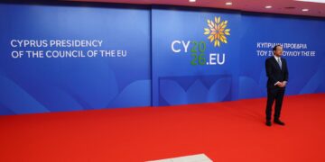 Wederzijdse bijstand: de informele bijeenkomst met N. Christodoulidis