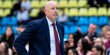 Voetbaltrainer van Astana overleden op 59-jarige leeftijd