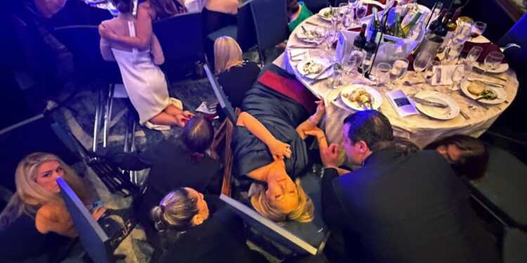 “Ik wilde ambtenaren slaan”: de woorden van Cole Thomas Allen bij zijn arrestatie