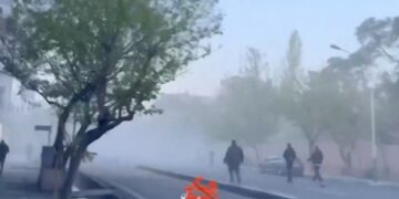 Voormalige Amerikaanse ambassade in Teheran beschadigd na stakingen