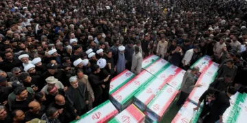 Dodental bomaanslagen op Minab-scholen bijgesteld: 155 doden, waaronder 120 kinderen.