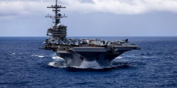 Vliegdekschip George Bush bereikt het Midden-Oosten