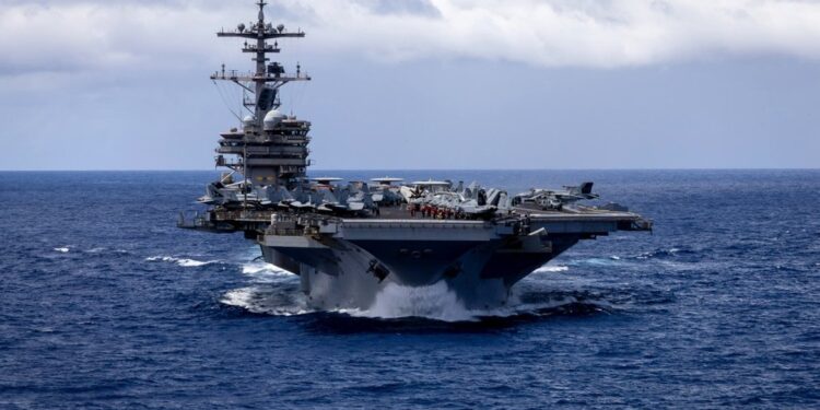 Vliegdekschip George Bush bereikt het Midden-Oosten