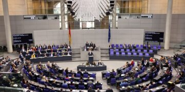 Lange buitenlandse reizen voor jonge mannen met legergoedkeuring