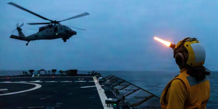 Vermiste Amerikaan na crash straaljager: Wat we weten