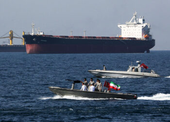 Het strategische belang van het eiland Larak in de Hormuz-regio