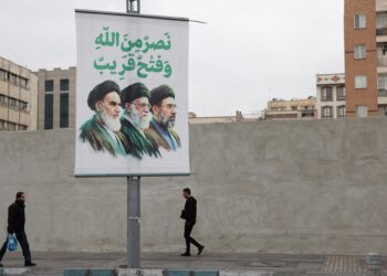 Iran verwerpt staakt-het-vuren en stelt tien voorwaarden voor einde oorlog