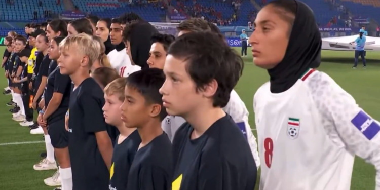 Inbeslagname van bezittingen Iraanse vrouwenleider wegens steun aan vijand.