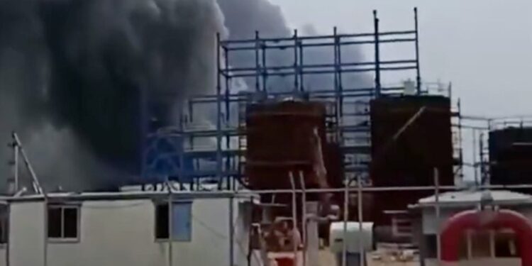 Vijf doden bij bombardementen in petrochemische zone Makhsar