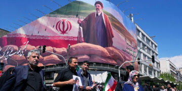 Van theocratie naar militaire macht: Revolutionaire Garde negeert Trump.