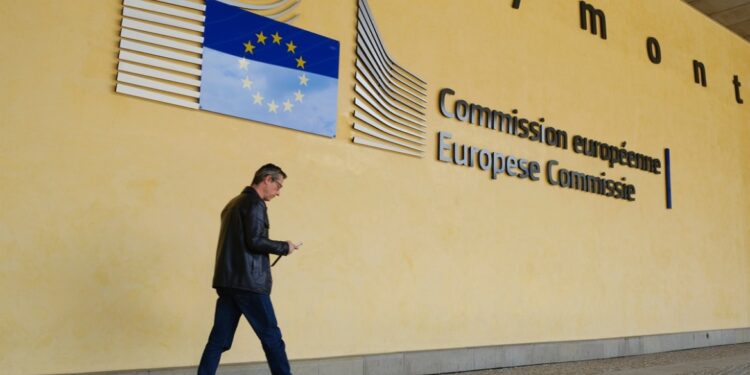 EU sluit topfunctionarissen Signal-team vanwege cyberaanval-angst