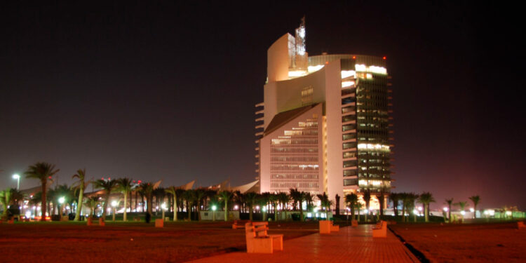 Koeweit getroffen door Iraanse drone-aanval op oliefabrieken