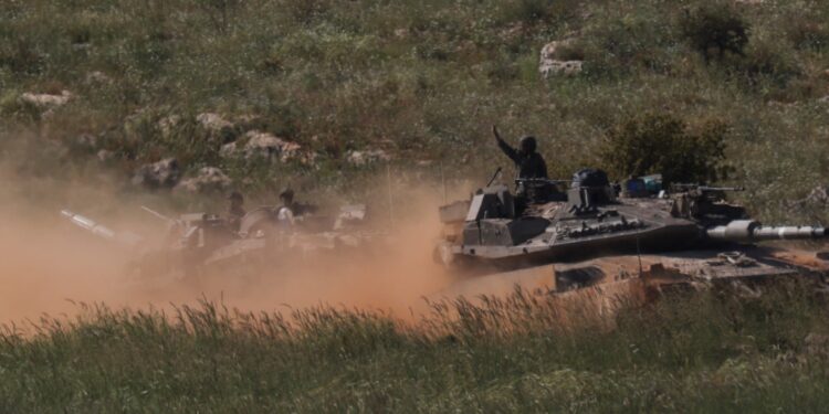 Netanyahu beveelt aanvallen op Hezbollah aan