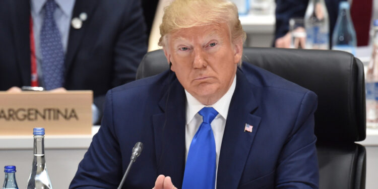 Amerikanen twijfelen aan Trump’s mentale helderheid, steunen paus in controverse