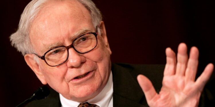 Buffett overweegt stoppen met miljardendonaties na Epstein-schandaal