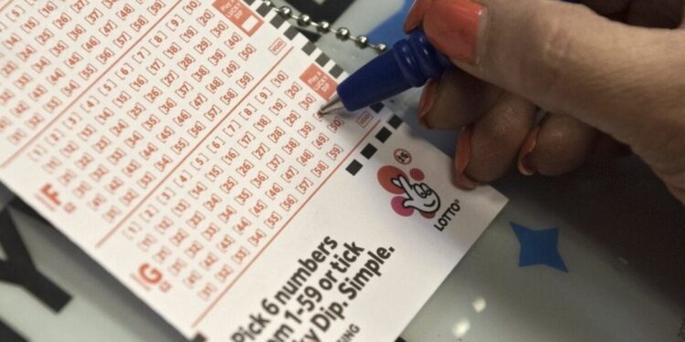 Britse man verliest £10 miljoen jackpot door niet op te dagen