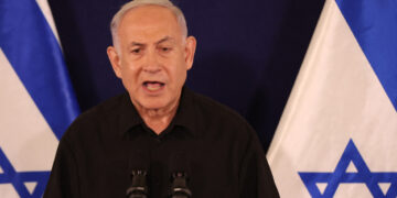 Netanyahu: Hezbollah-raketten en drones bedreigen Libanon, actie gaat door.
